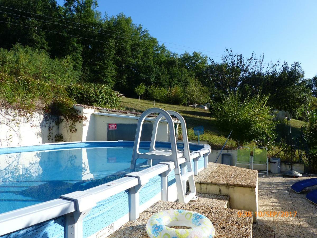 Les Volets Verts Lamothe-Montravel Bagian luar foto